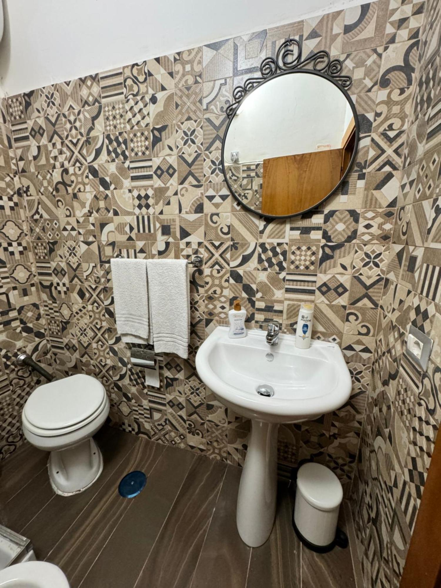 Room Station Giulia Νάπολη Εξωτερικό φωτογραφία